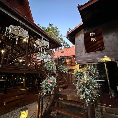 Sugar Hut Resort & Restaurant Pattaya Exterior photo