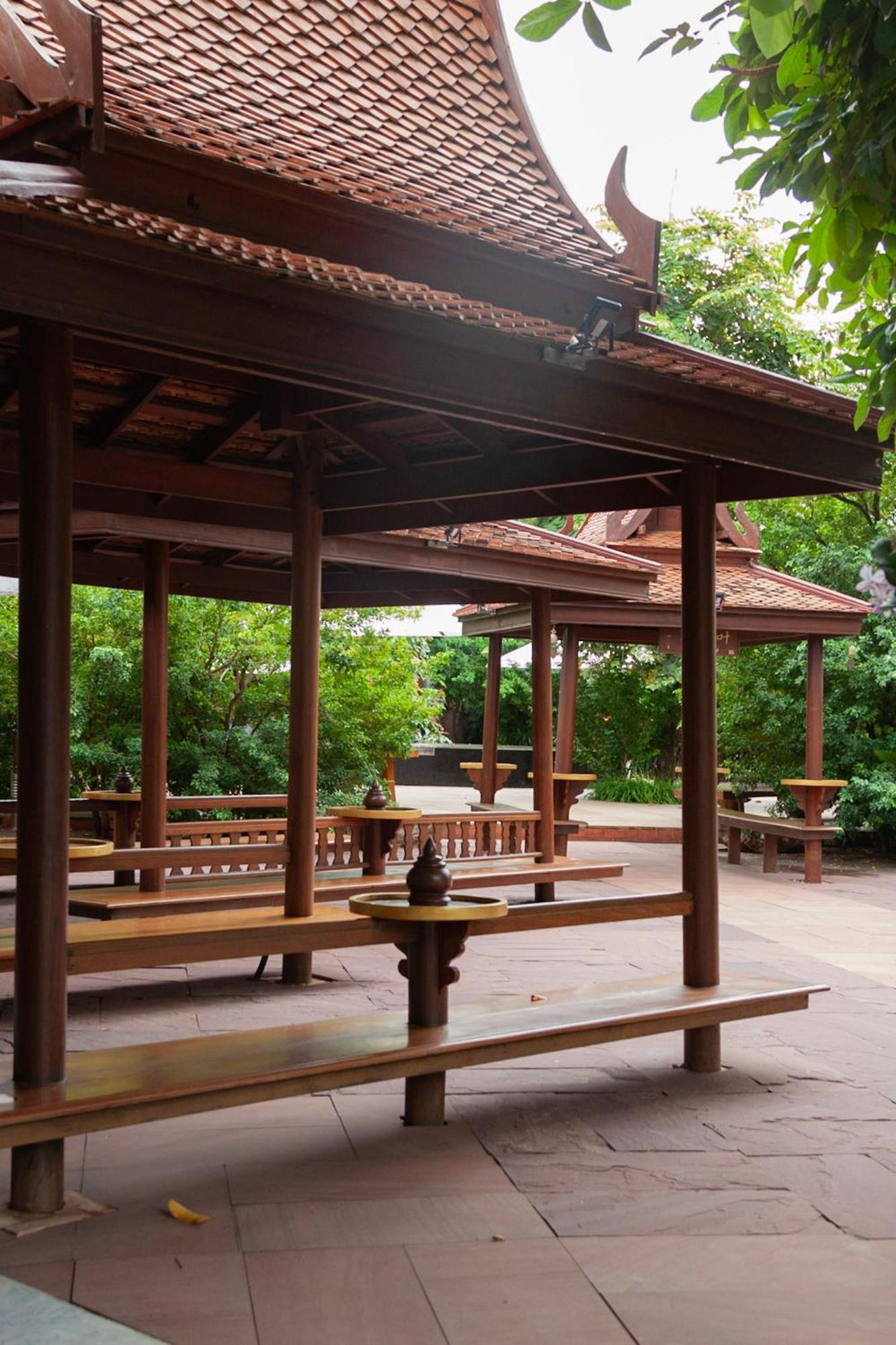 Sugar Hut Resort & Restaurant Pattaya Exterior photo